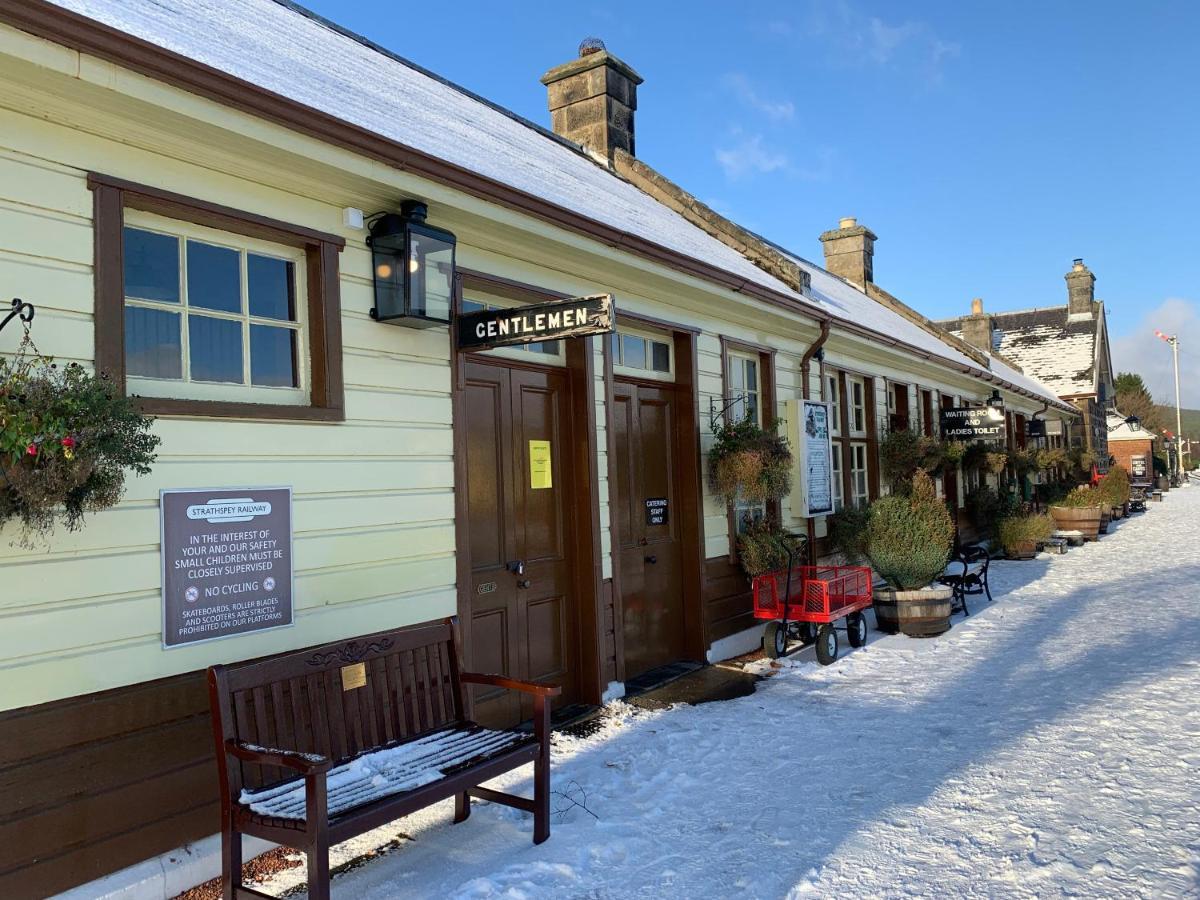 The One - Chalet In The Cairngorms Boat of Garten Eksteriør billede